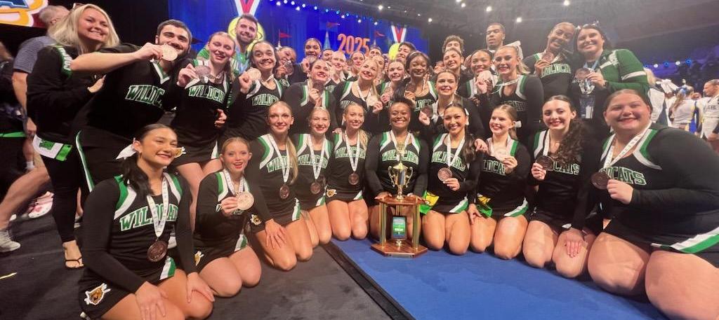 Cheerleading Places Third Overall in Small Coed Division I at UCA National Championships